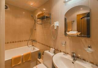 Гостиница Прикамье Пермь Двухместный номер с 2 отдельными кроватями-7